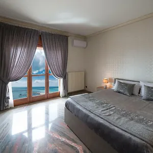  Bed & Breakfast Domus Aurea